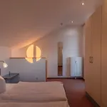 Elegant Eingerichtete *