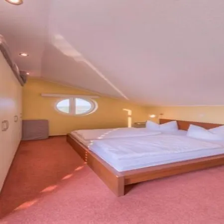 Apartment Mirow,